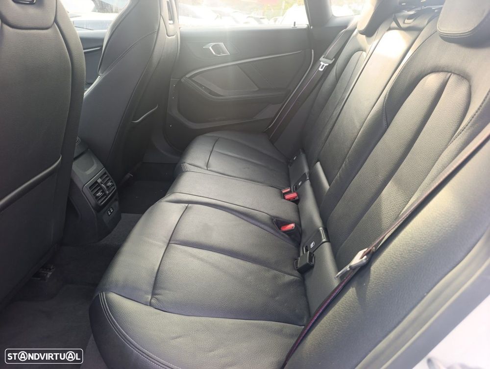 BMW M235i Gran Coupé xDrive - 12