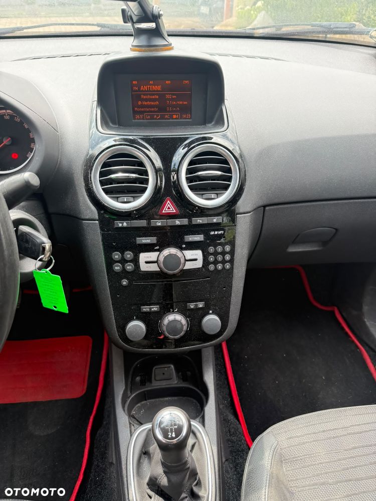 Opel Corsa 1.2 Cosmo - 8