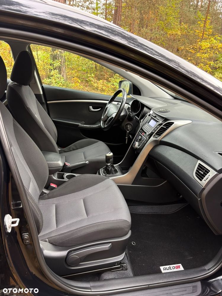 Hyundai i30 i30cw 1.6 CRDi Intro Edition - 18