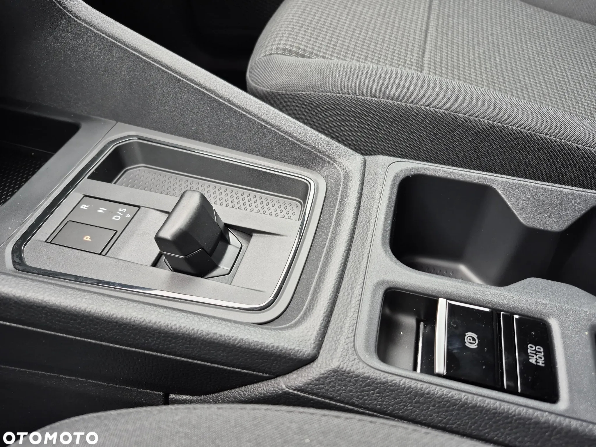 Volkswagen Caddy Cargo - 15