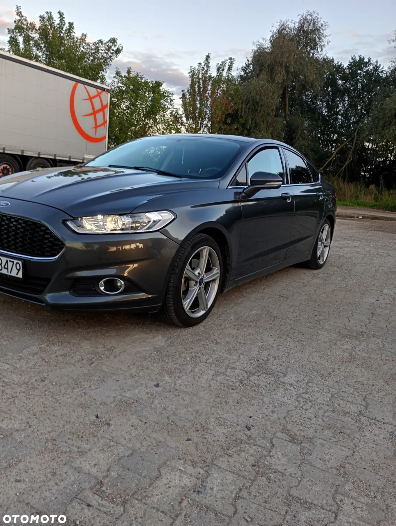 Ford Fusion - 4