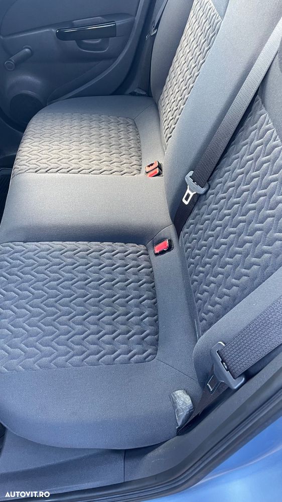 Opel Corsa 1.4 16V Active - 7