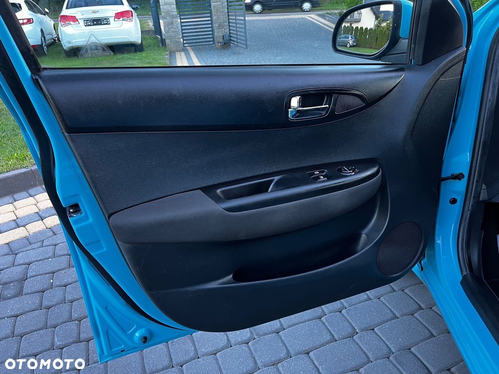 Hyundai i20 1.2 Fifa World Cup Edition - 9