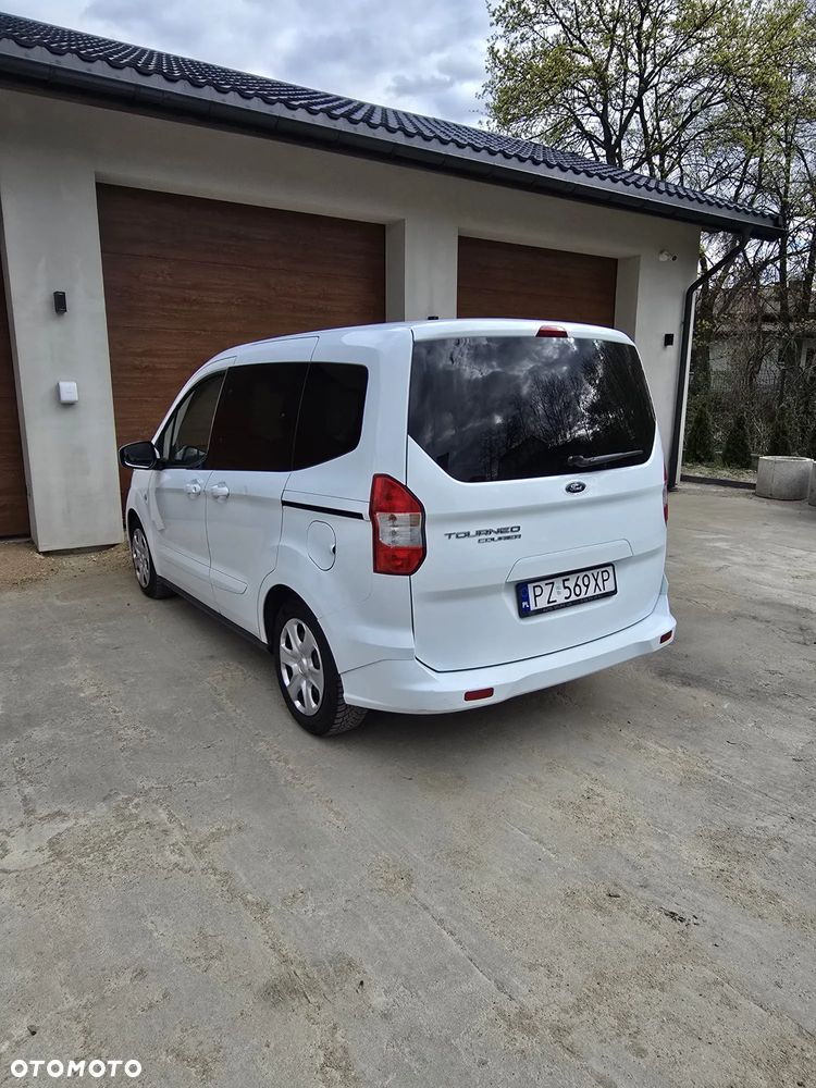 Ford Tourneo Courier 1.5 TDCi Titanium - 3
