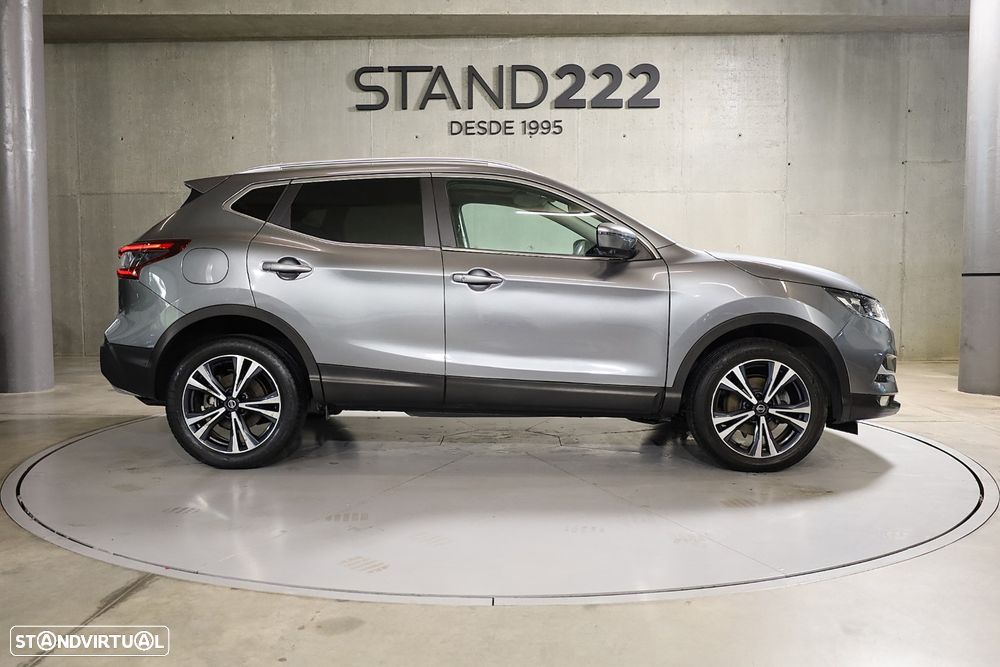 Nissan Qashqai 1.5 dCi N-Connecta J18 - 4