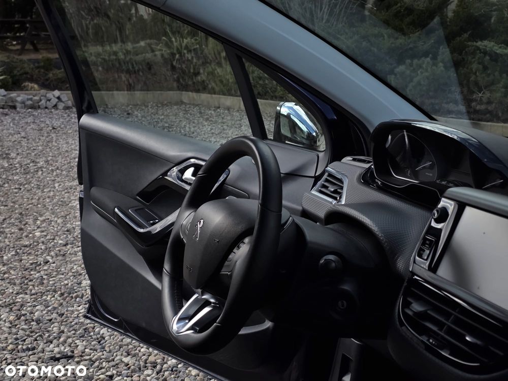 Peugeot 208 1.2 VTi Style - 20