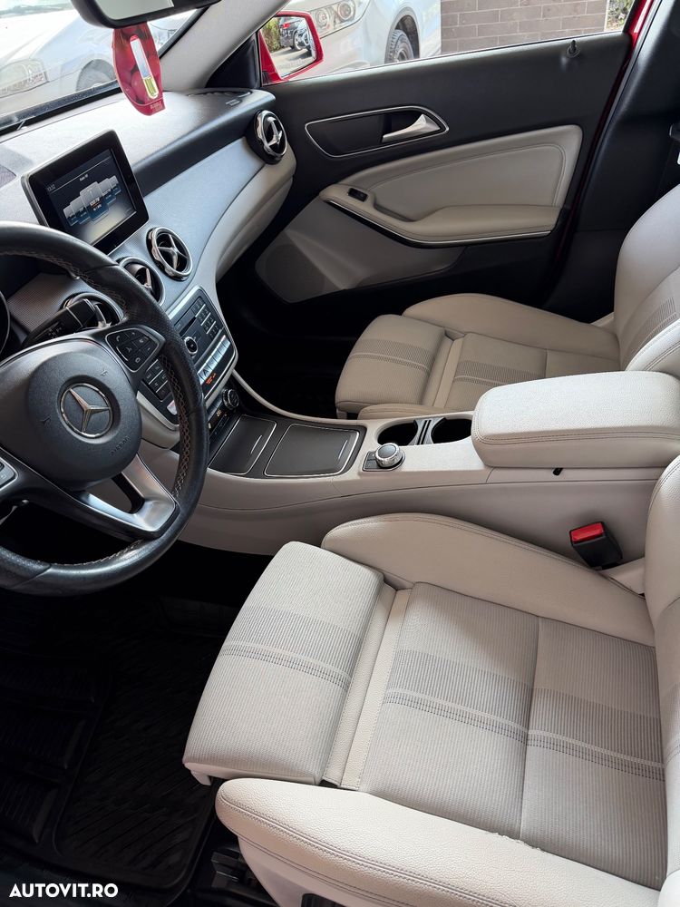 Mercedes-Benz GLA 200 d 4MATIC Aut. - 5