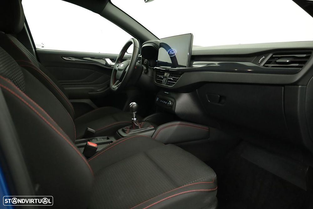 Ford Focus 1.0 EcoBoost MHEV ST-Line X - 20