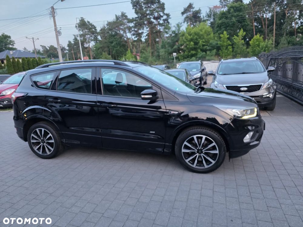 Ford Kuga 1.5 EcoBoost 4x4 ST-Line - 1