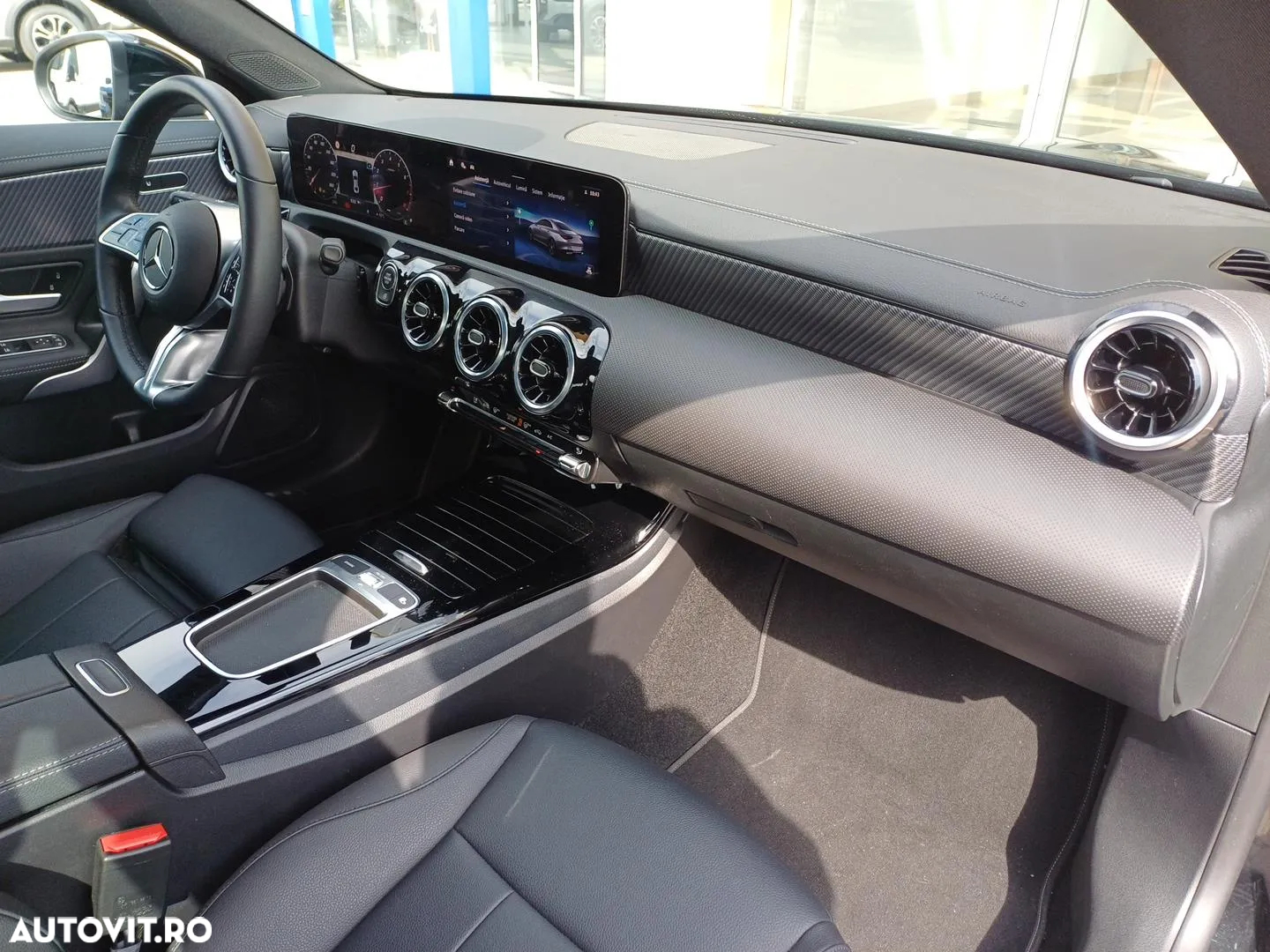 Mercedes-Benz CLA 180 7G-DCT - 21