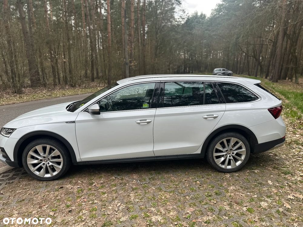 Skoda Octavia 2.0 TSI 4x4 Scout DSG - 4