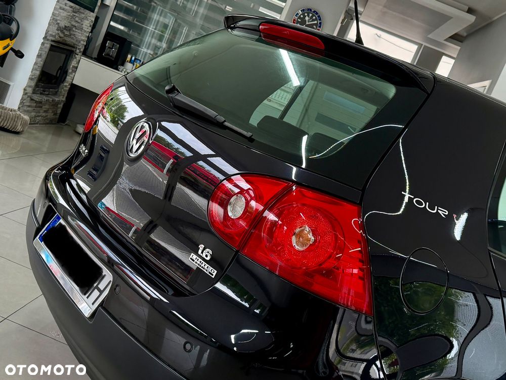Volkswagen Golf 1.6 Tour Edition - 24