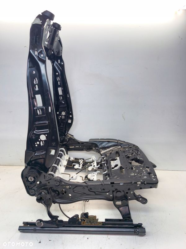 STELAŻ FOTELA PRAWY AUDI A4 B9 A5 8W 8W0881046M 8W0881106D - 2