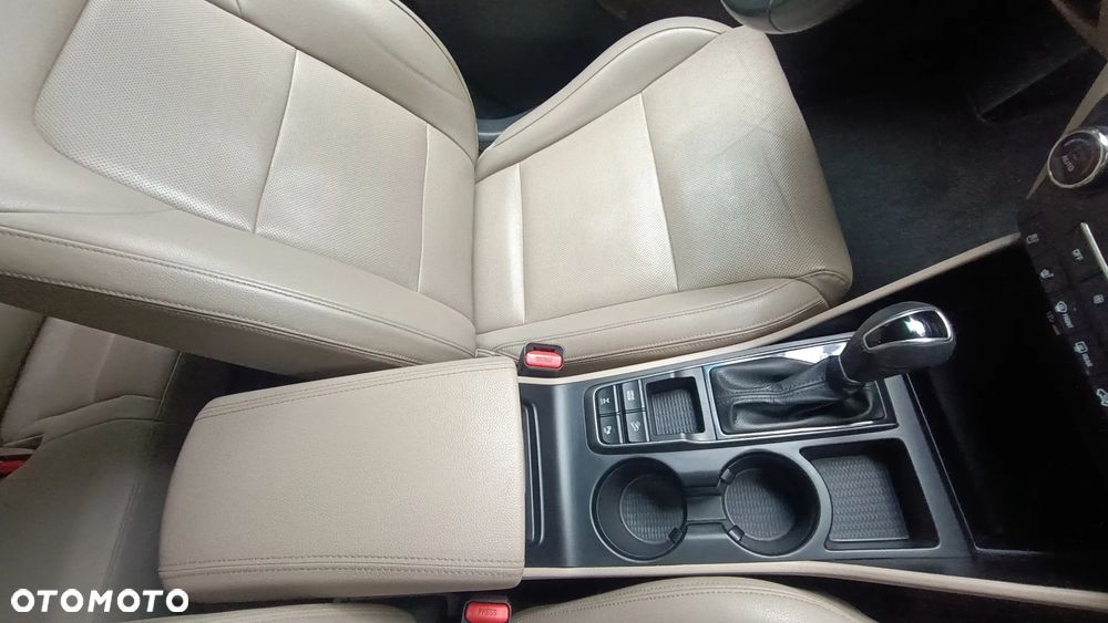 Hyundai Tucson 1.6 T-GDi Premium 4WD DCT - 14