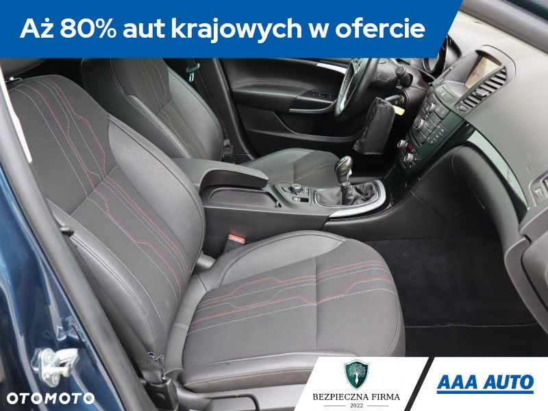 Opel Insignia - 10