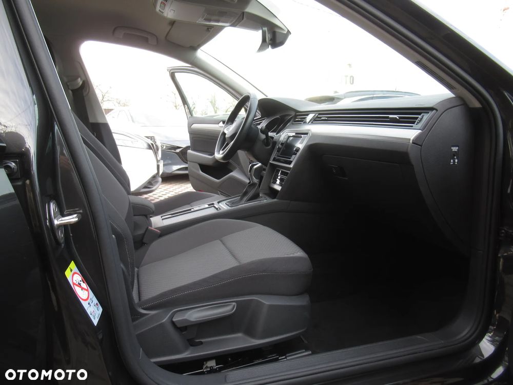 Volkswagen Passat 1.5 TSI EVO Essence - 10
