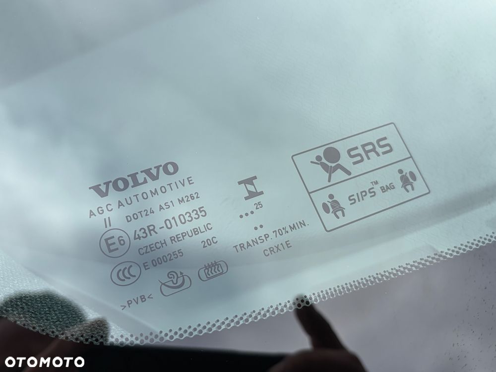 Volvo XC 40 B3 B DKG Ultra Black Edition - 21