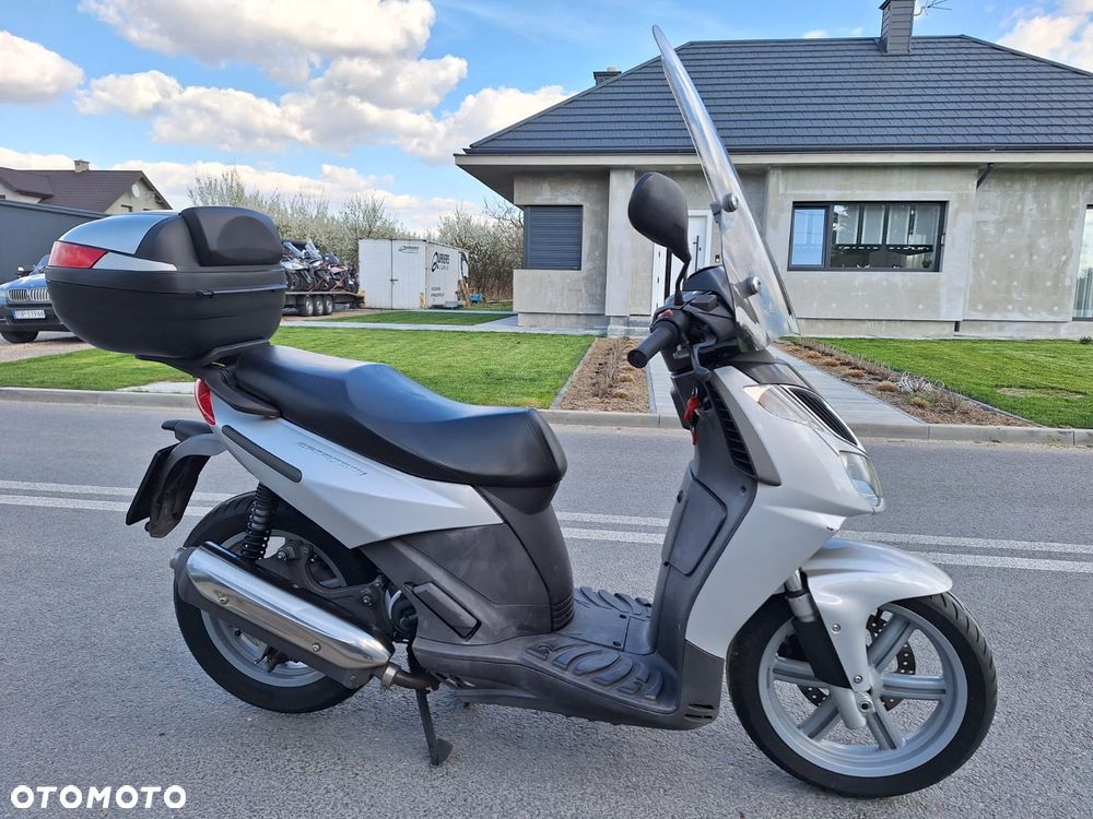 Aprilia Sportcity - 2