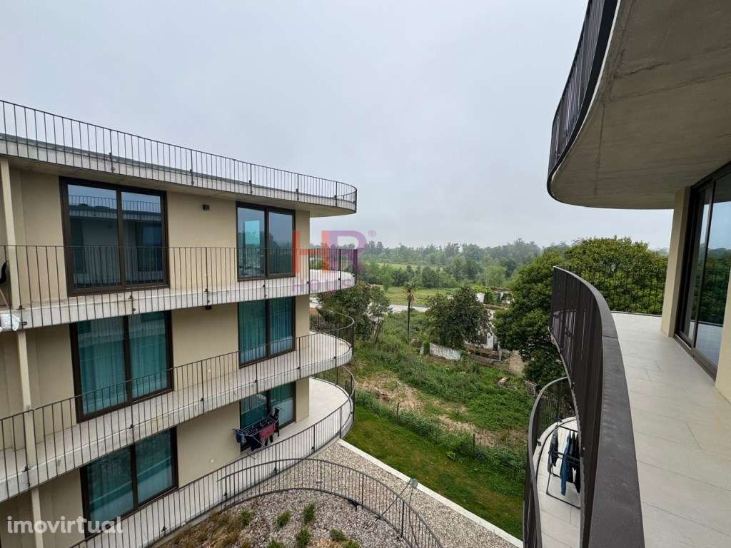 Vende-se T1 com aparcamento privativo coberto. - Grande imagem: 5/23