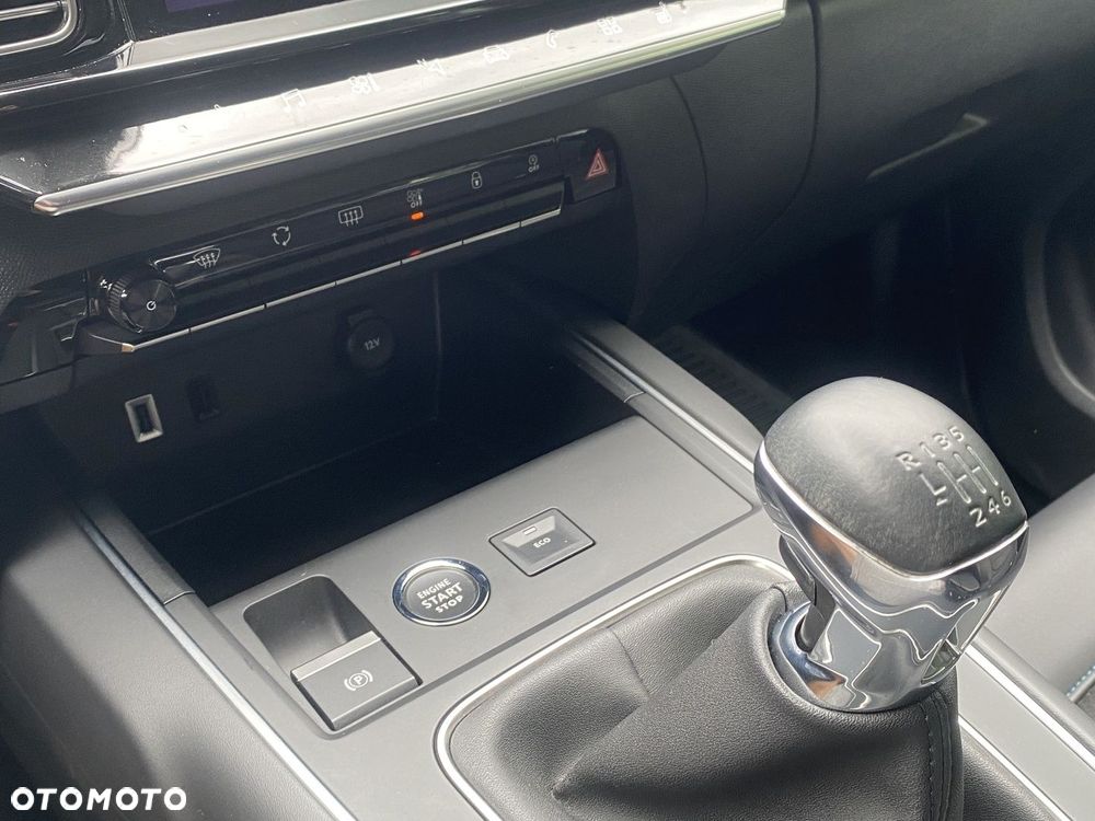 Citroën C5 Aircross 1.2 PureTech Plus - 19