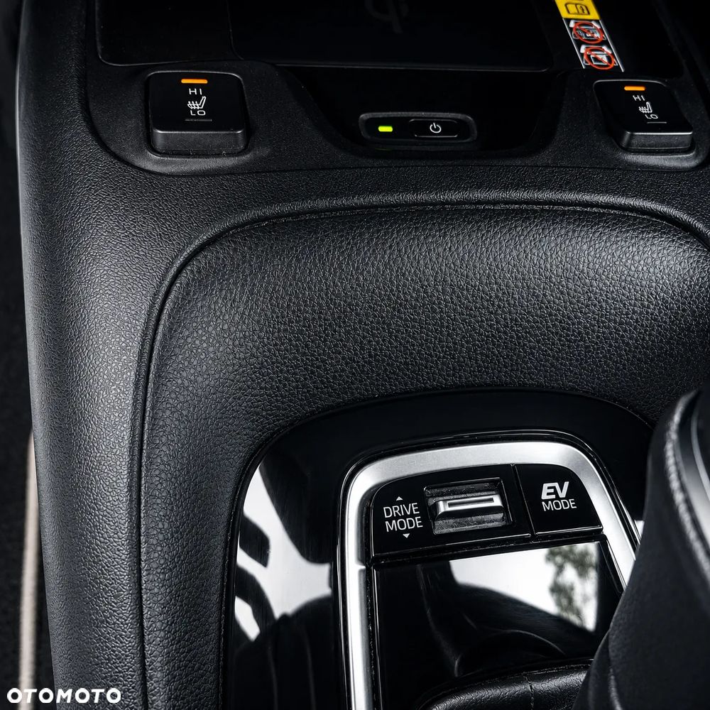 Toyota Corolla 1.8 Hybrid Comfort - 15