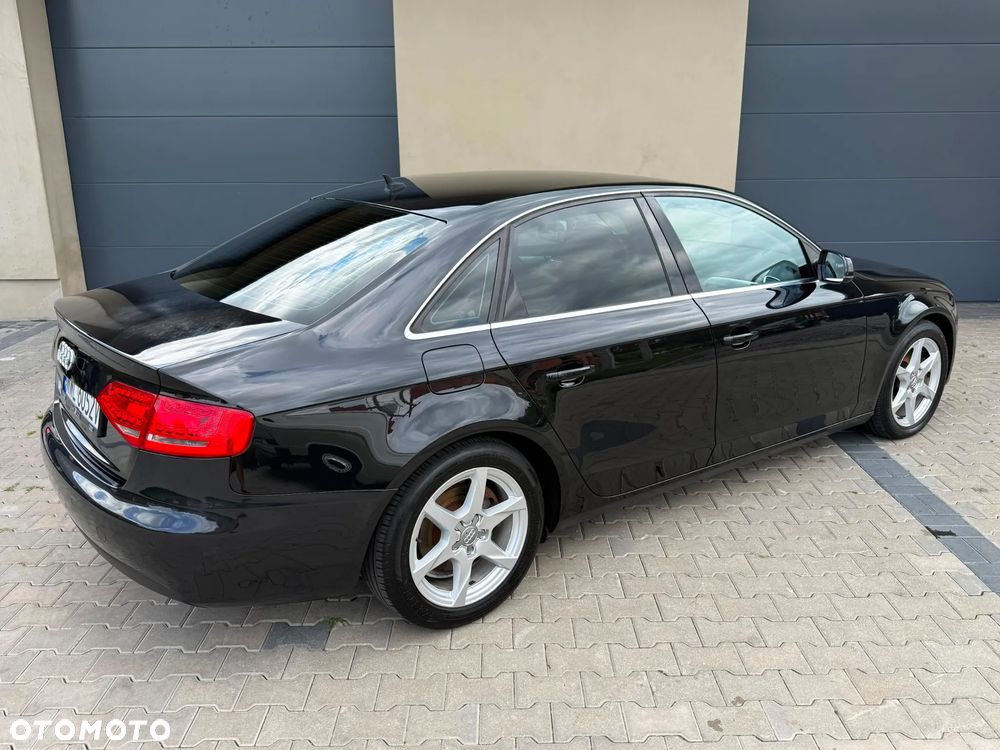 Audi A4 Limousine 2.0 TDI DPF Ambiente - 23