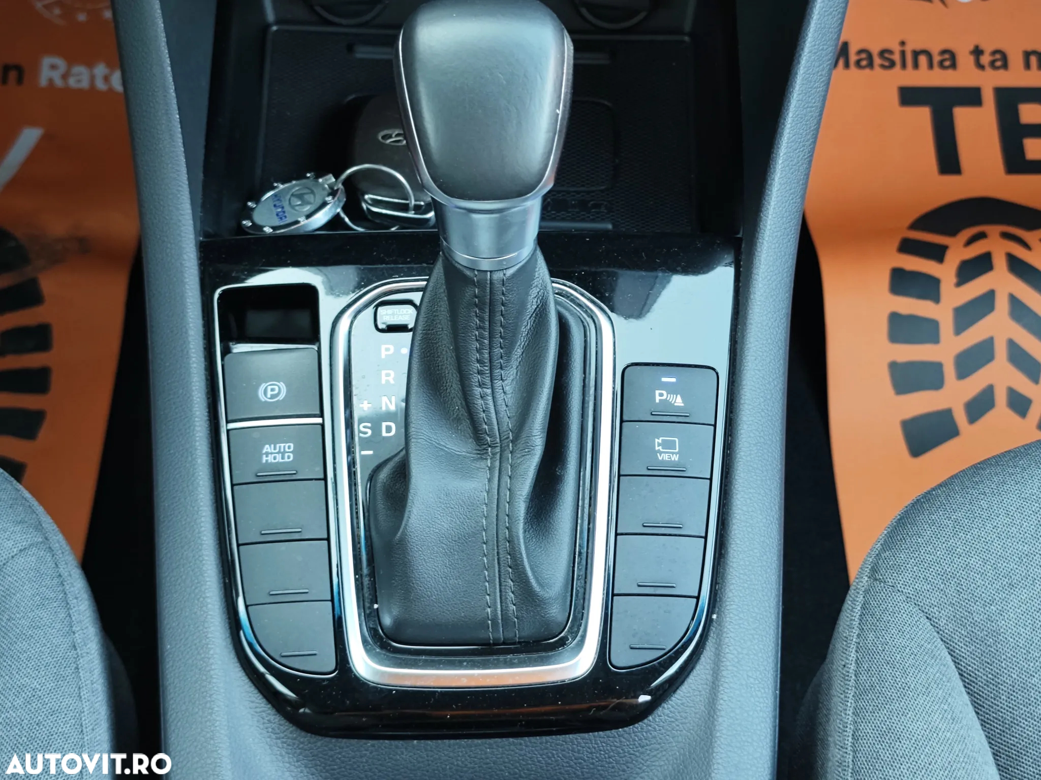 Hyundai IONIQ - 31