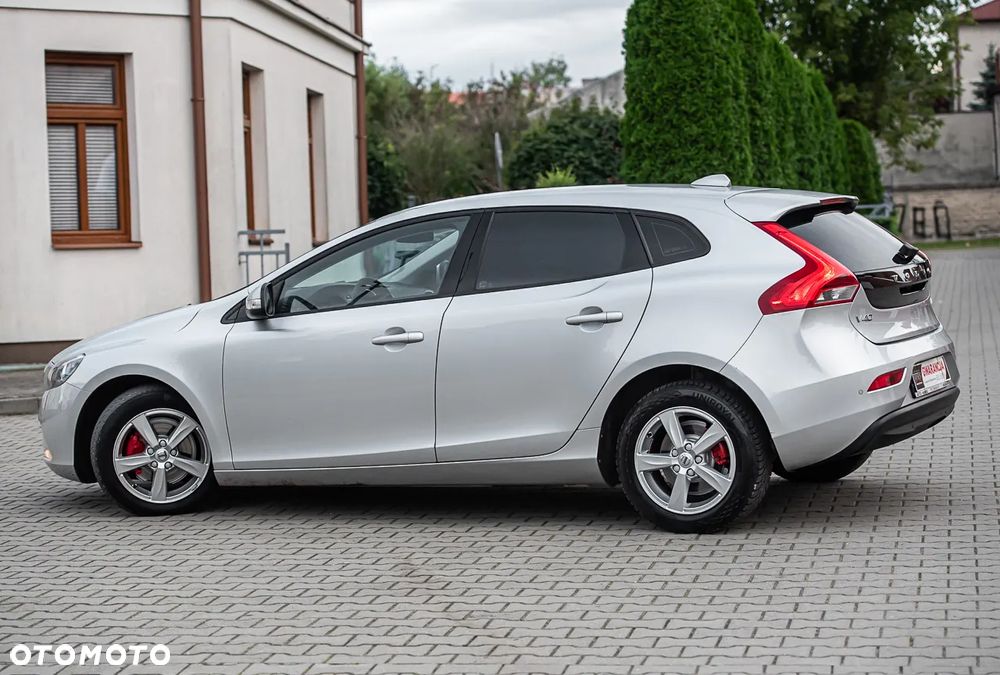 Volvo V40 - 10