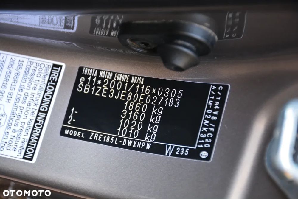 Toyota Auris 1.6 Premium Comfort MS - 5