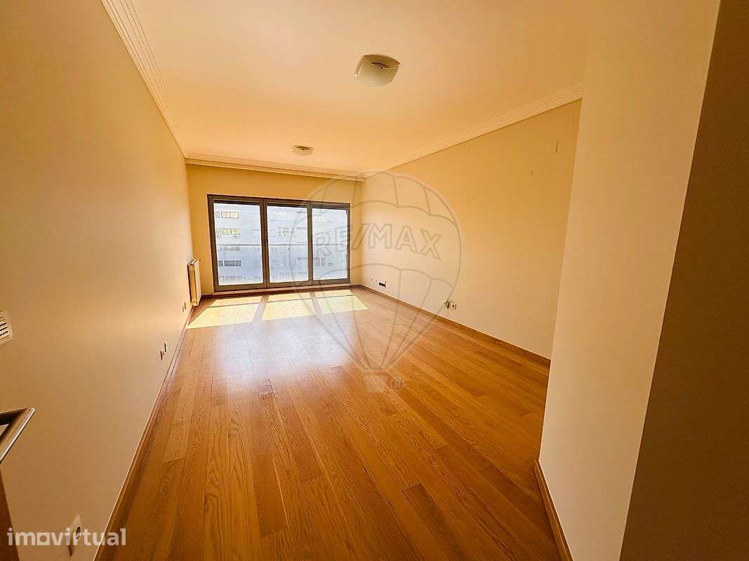 Apartamento T2 para arrendamento - Grande imagem: 4/45