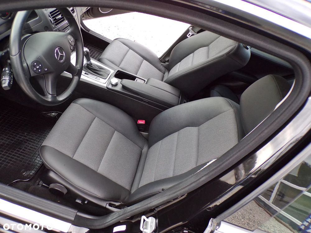 Mercedes-Benz Klasa C 180 Kompressor Automatik BlueEFFICIENCY Avantgarde - 22