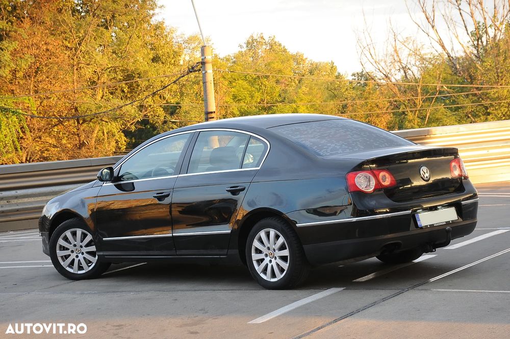 Volkswagen Passat - 4