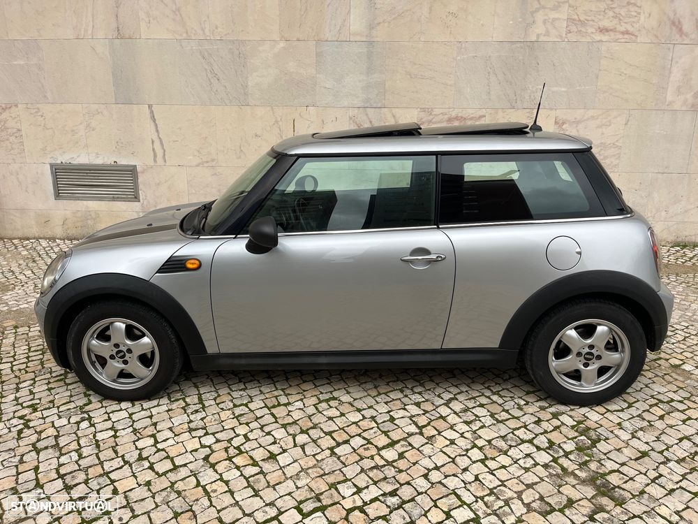 MINI 3 Portas One 1.4 - 19