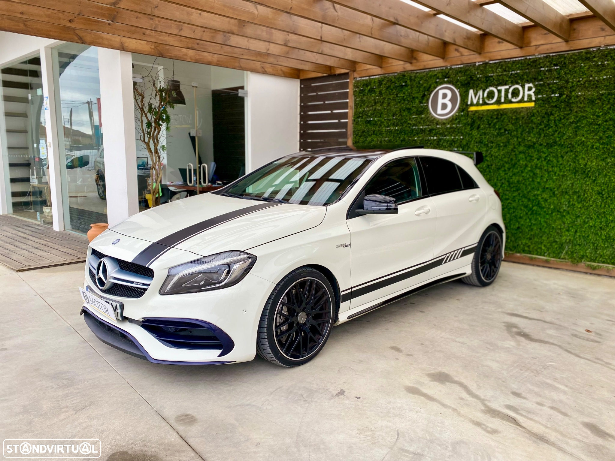 Mercedes-Benz A 45 AMG 4Matic Speedshift 7G-DCT - 17
