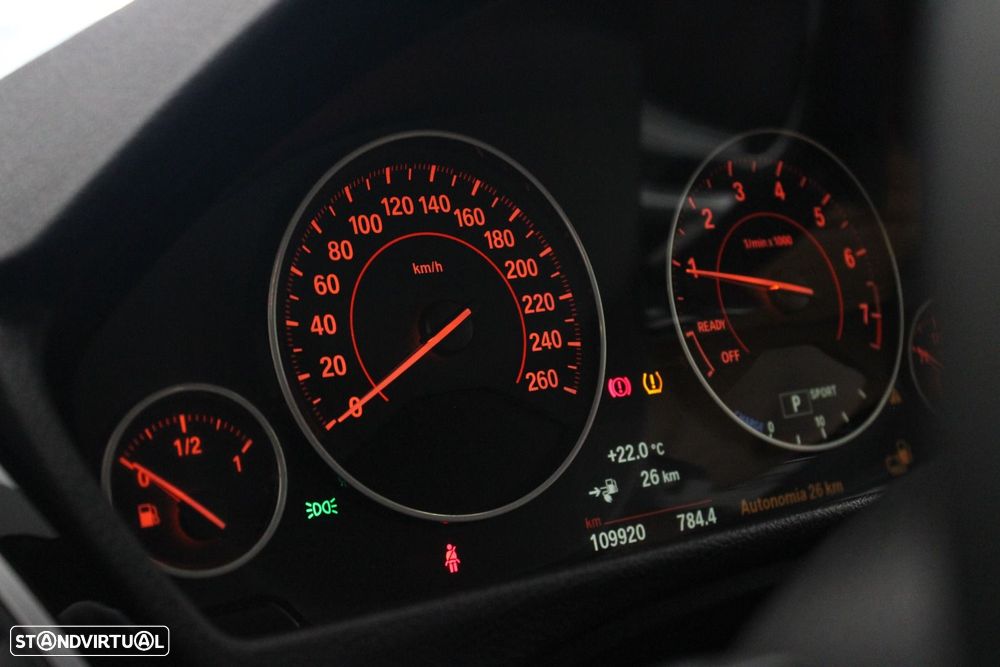 BMW 330 e iPerformance Line Sport — fotografia 47