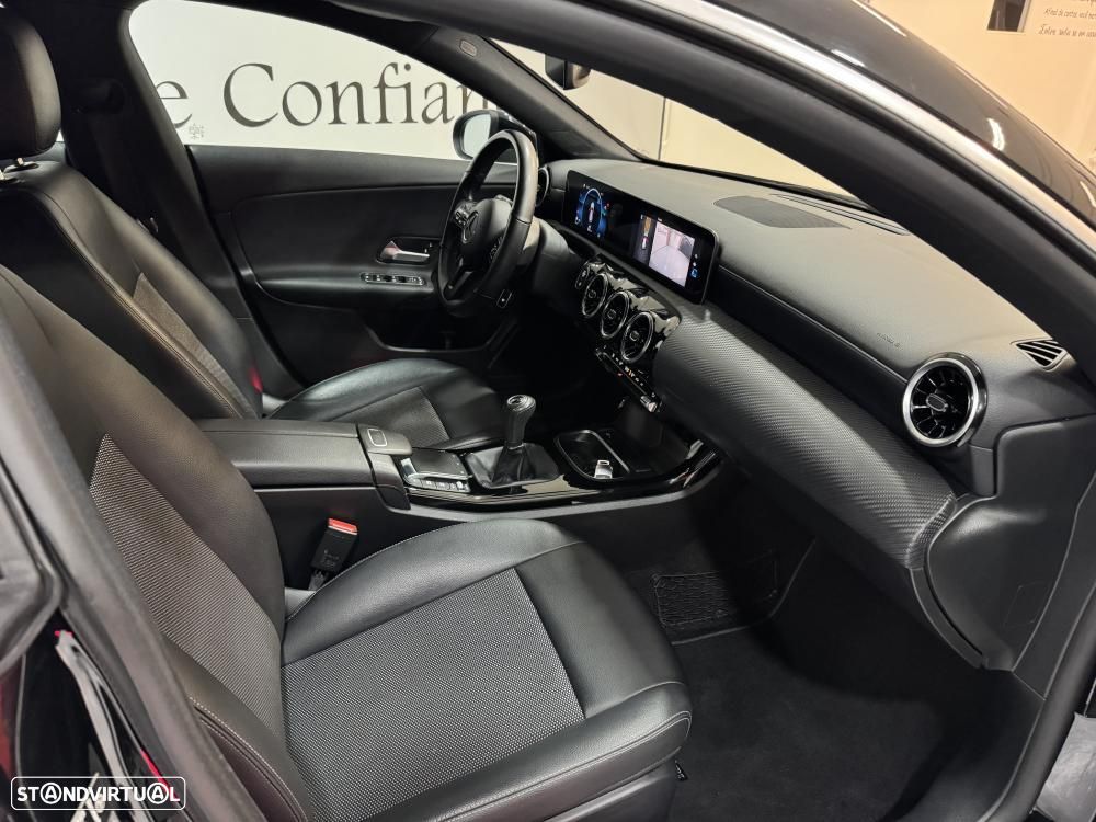 Mercedes-Benz CLA 180 d Shooting Brake Business Solutions - 34