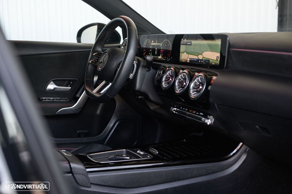 Mercedes-Benz A 200 d - 28