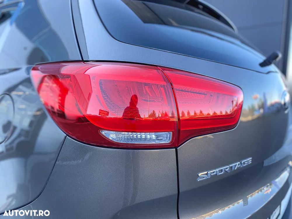 Kia Sportage 2.0 DSL 6AT 4x4 Style - 18