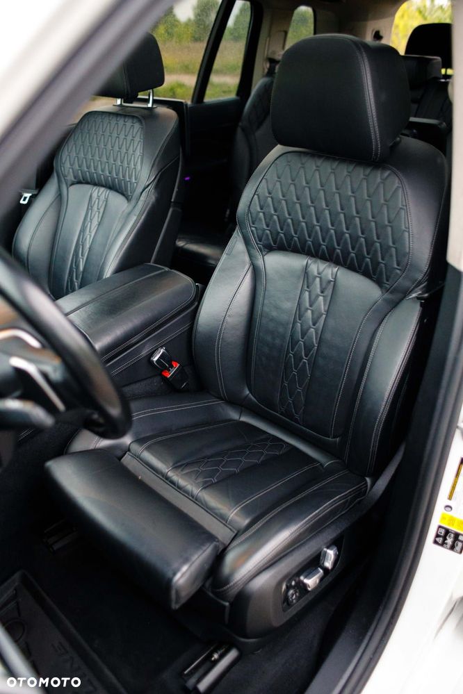 BMW X7 xDrive40i - 25