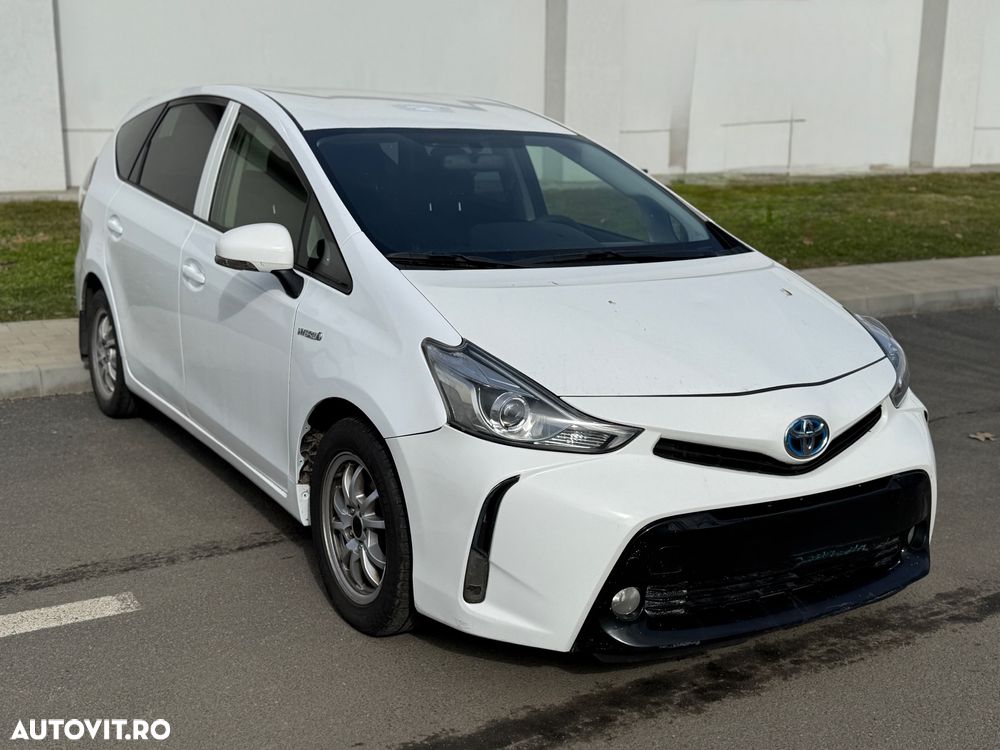 Toyota Prius+ (Hybrid) - 1