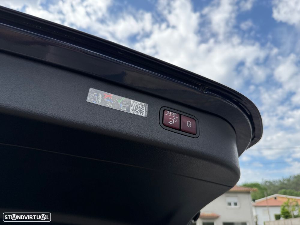 Mercedes-Benz C 300 de AMG Line - 16