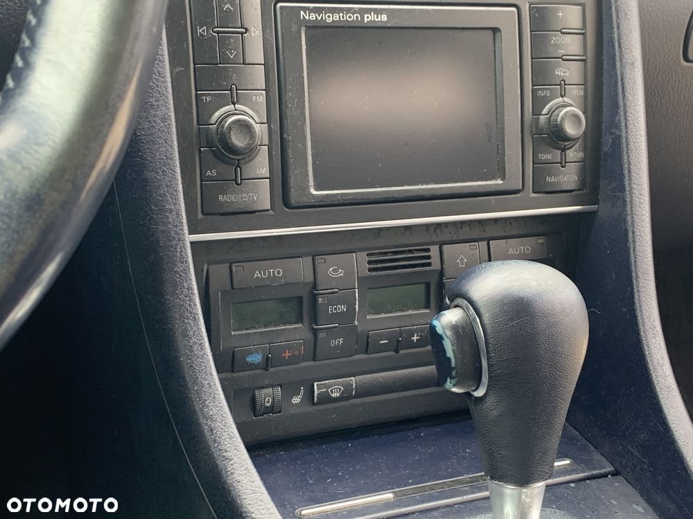 Audi A4 ver-3-0-quattro-tiptronic - 38