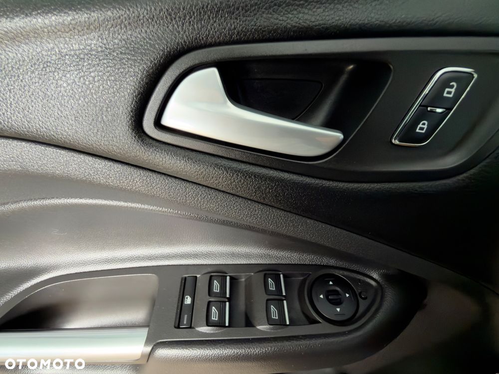 Ford Kuga 2.0 TDCi 4x4 Individual - 24