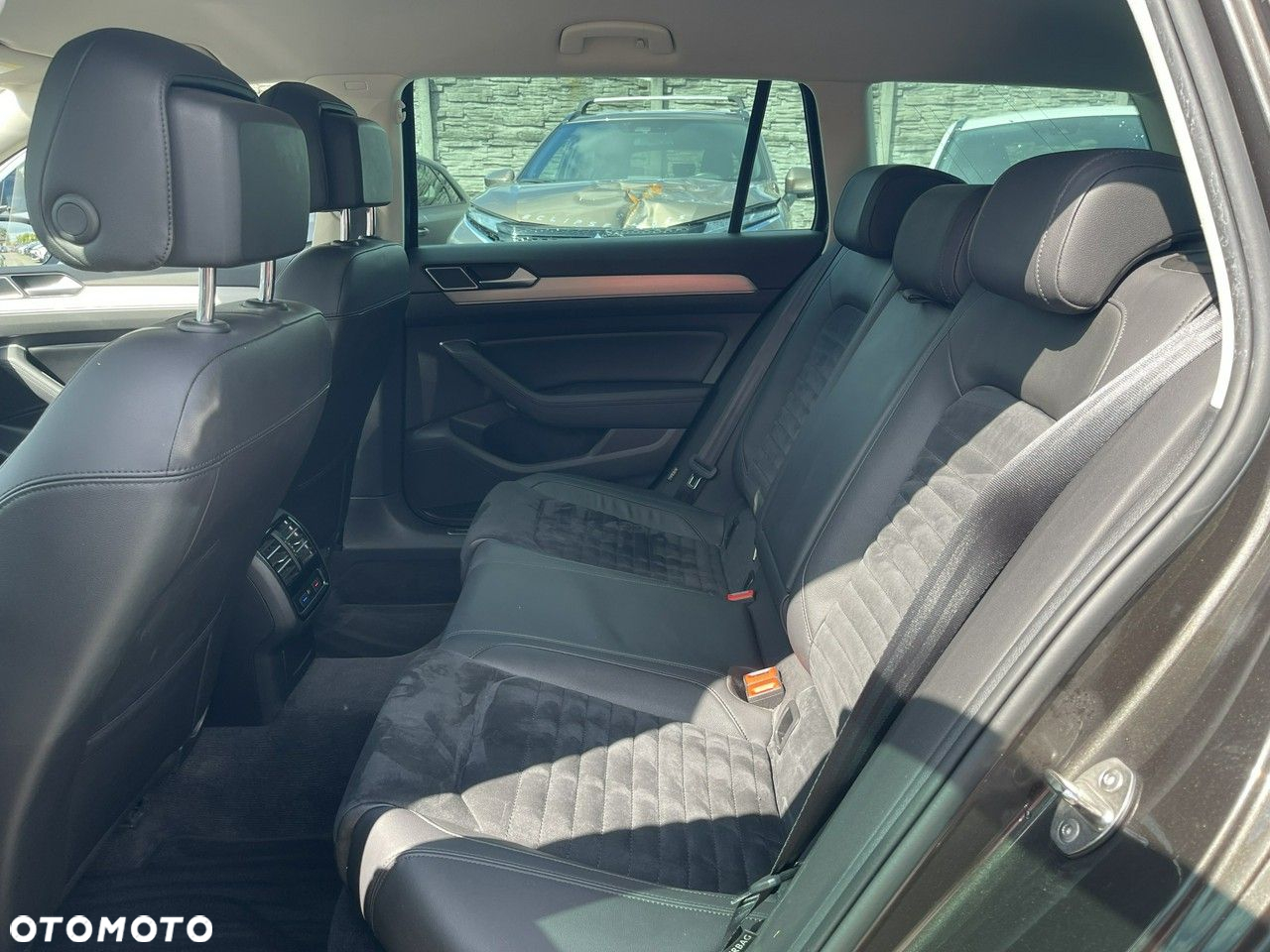 Volkswagen Passat 2.0 TDI BMT Highline DSG - 11