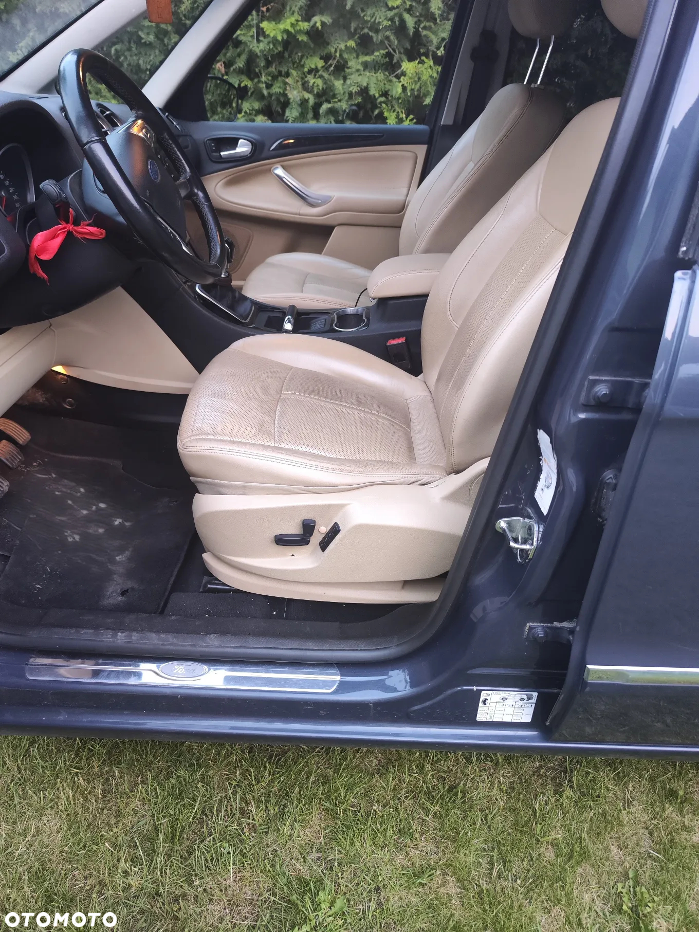 Ford Galaxy 2.0 TDCi Ghia - 12