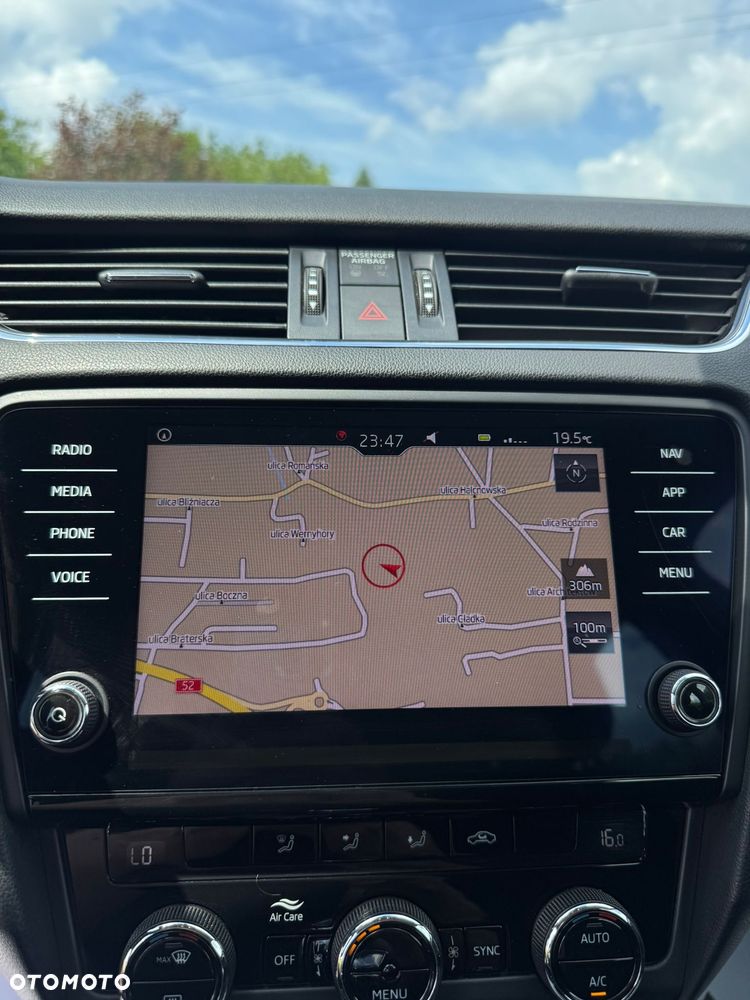 Skoda Octavia 1.5 TSI ACT DSG Ambition - 27