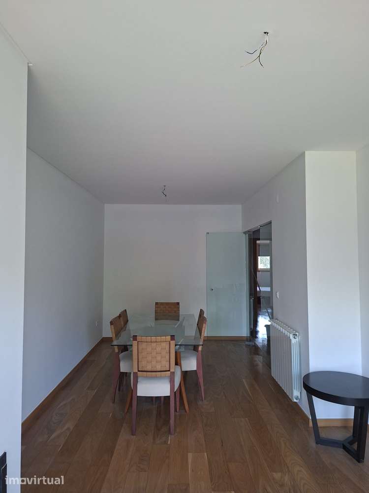 Apartamento T2 C Garagem - Grande imagem: 4/14