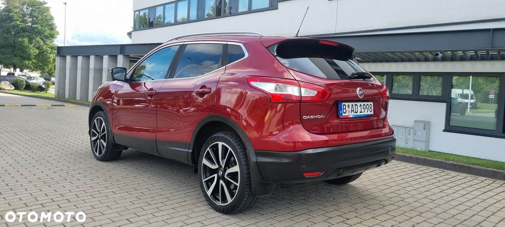Nissan Qashqai 1.2 DIG-T Xtronic TEKNA - 4