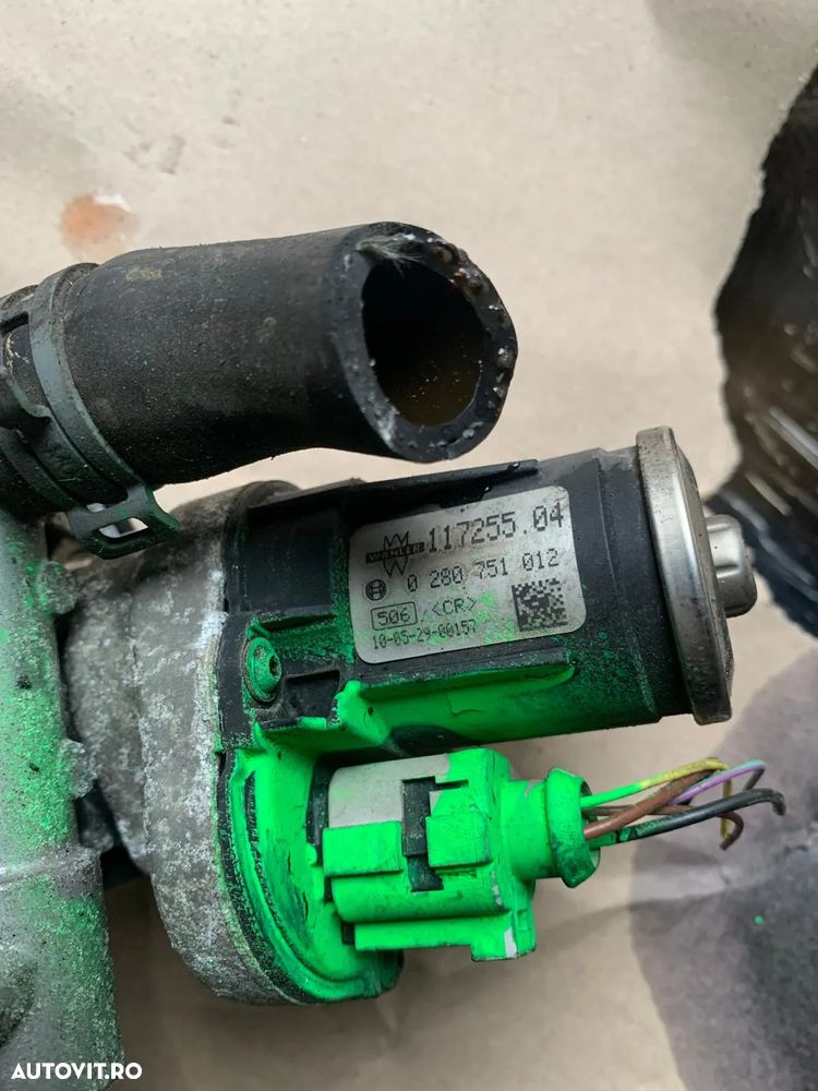 Racitor de gaze cu EGR 03L103469R 2.0 diesel Volkswagen,  Skoda,  Seat,  Audi  2013 - 3