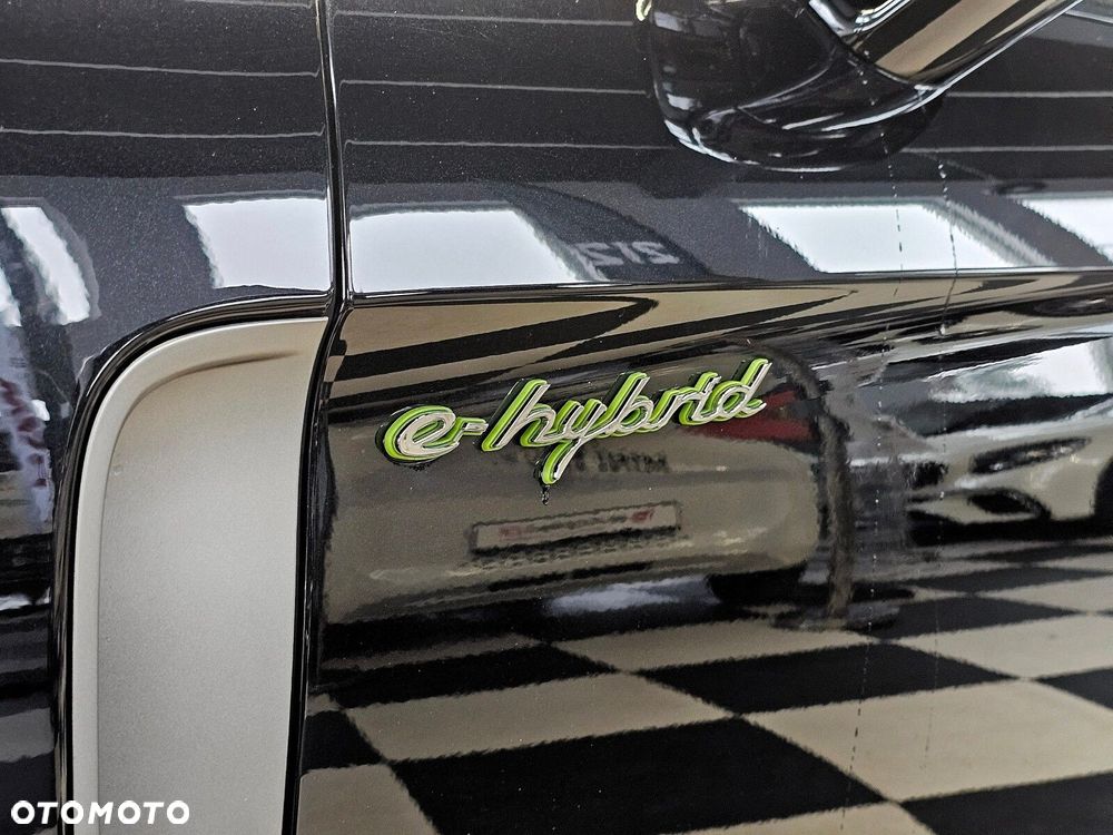 Porsche Panamera - 12